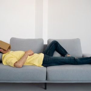 Dampak Rebahan Berlebihan Bagi Kesehatan Mental