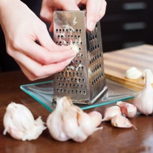 10 Khasiat dan Peringatan Bawang Putih untuk Kesehatan
