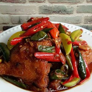Oseng Ayam Taichan, Lauk Sederhana dengan Rasa yang Menggugah Selera