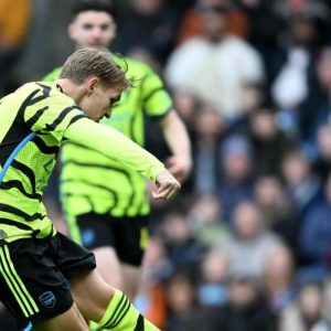 Arsenal Menghancurkan Burnley 5-0, Pertahankan Momentum Perebutan Gelar!