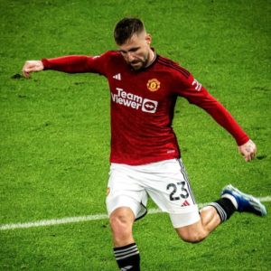 Mimpi Pupus! Cedera Luke Shaw Tampar Asa Manchester United