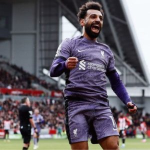 Liverpool Taklukkan Brentford 4-1, Puncak Klasemen Semakin Kokoh!