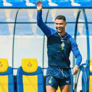 Panas di Lapangan: Ronaldo Diganjar Sanksi Usai Gestur Kontroversial