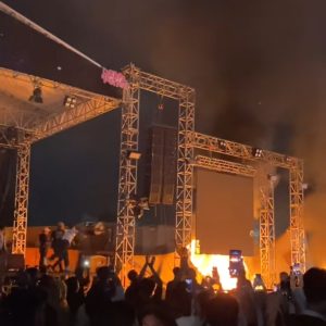 Lentera Festival Berujung Bakar Panggung Konser, Penonton Kecewa!