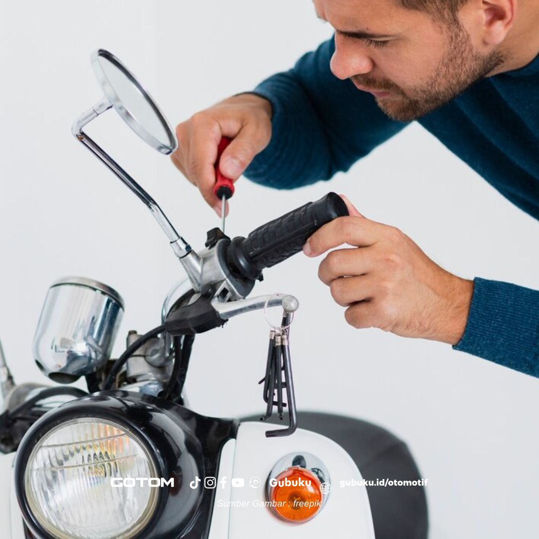 Beberapa alasan penting kenapa kamu harus banget merawat sepeda motor (Freepik)