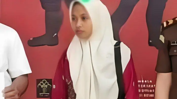 Supriyani S.Pd, guru honorer SDN 4 Baito, Desa Wonua Raya, Kecamatan Baito, Kabupaten Konawe Selatan (Konsel), Sulawesi Tenggara (Lambe Turah)